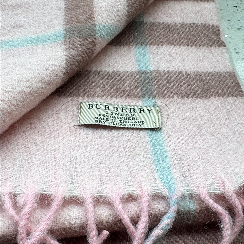 Burberry 100% Cashmere Plaid Scarf - Picture 2 of 2